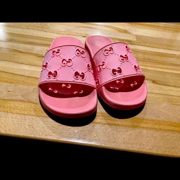 Gucci slides - Picture 3 of 3